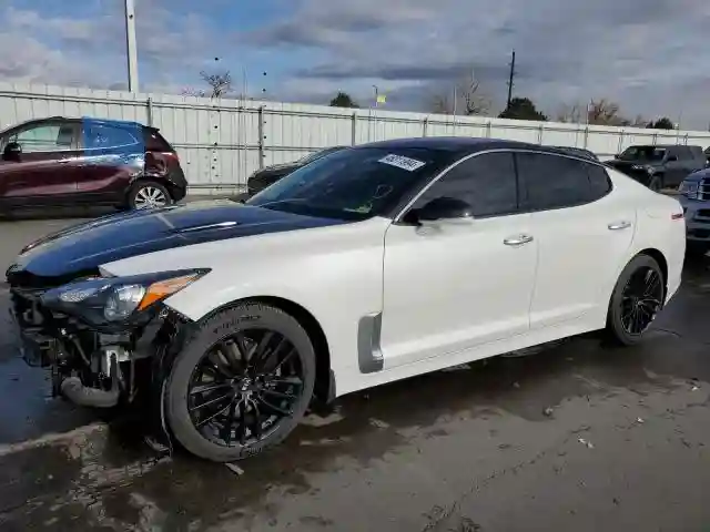KNAE15LA7J6031374 2018 KIA STINGER-0