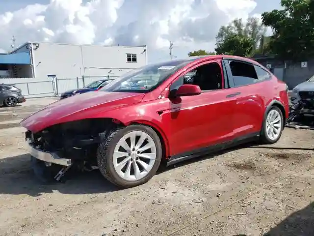 7SAXCBE5XPF367136 2023 TESLA MODEL X-0