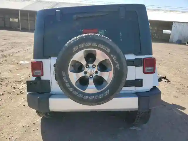 1C4HJWEG8JL929572 2018 JEEP WRANGLER-5