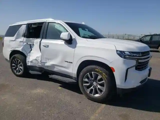 1GNSKNKD1NR264046 2022 CHEVROLET TAHOE-3