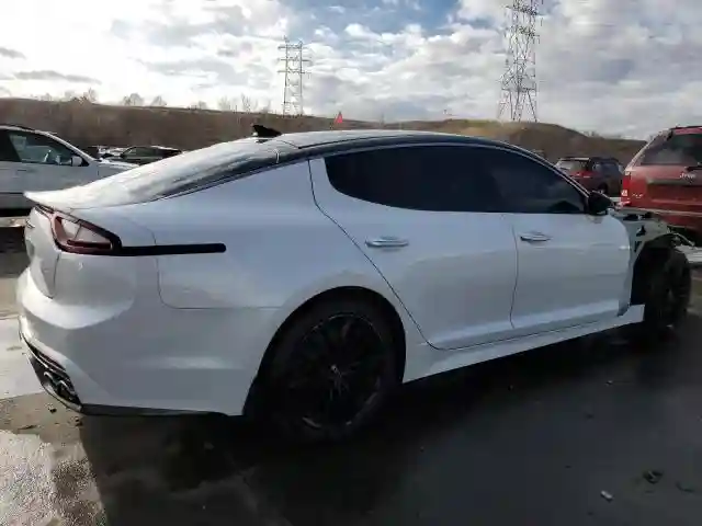 KNAE15LA7J6031374 2018 KIA STINGER-2