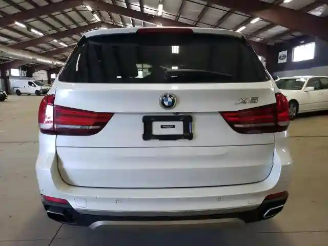 5UXKT0C58J0W02118 2018 BMW X5-5