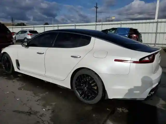 KNAE15LA7J6031374 2018 KIA STINGER-1