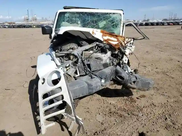 1C4HJWEG8JL929572 2018 JEEP WRANGLER-4