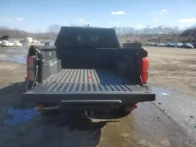 3TMLB5JN4RM083845 2024 TOYOTA TACOMA-5