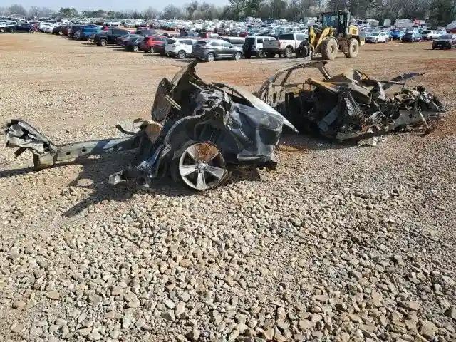 2C3CDZAG5KH669403 2019 DODGE CHALLENGER-2