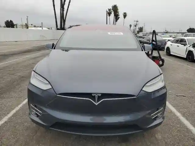5YJXCBE25LF305575 2020 TESLA MODEL X-4