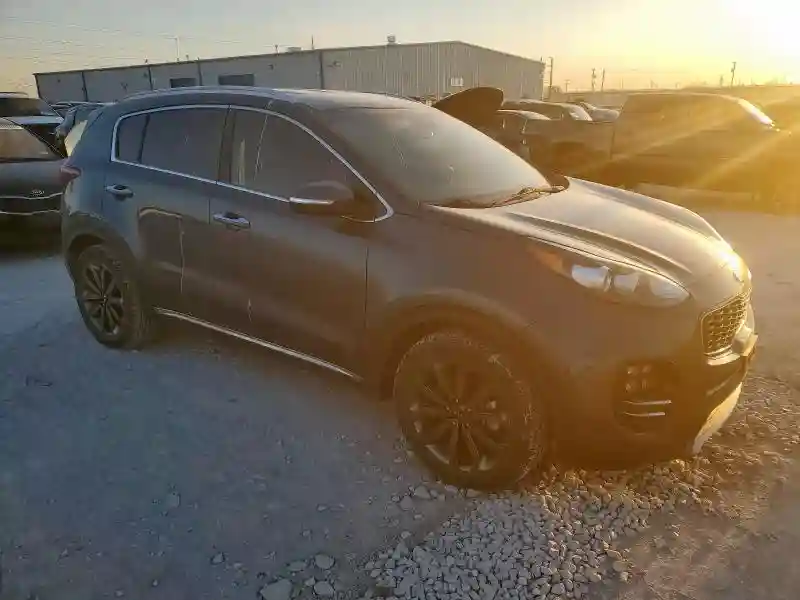 KNDPN3AC2J7398556 2018 KIA SPORTAGE-3
