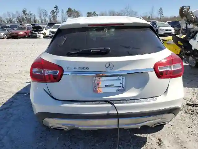 WDCTG4EB2GJ215274 2016 MERCEDES-BENZ GLA-CLASS-5