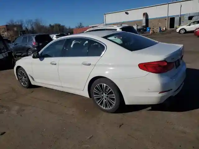WBAJE7C55JWC55800 2018 BMW 5 SERIES-1