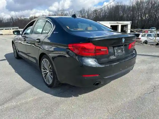 WBAJB1C57JB084929 2018 BMW 5 SERIES-1