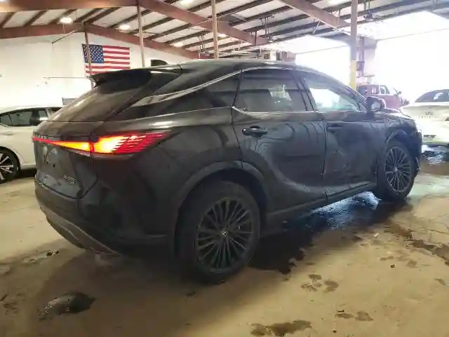 2T2BAMCA5RC084462 2024 LEXUS RX350-2