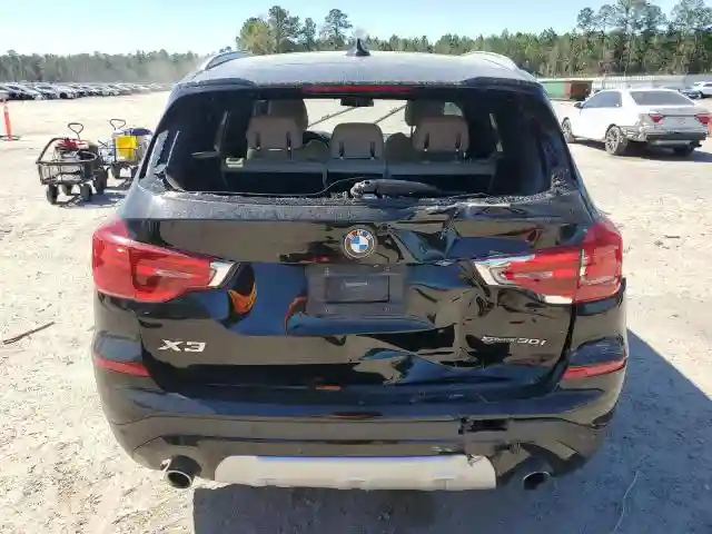 5UXTR7C56KLF28387 2019 BMW X3-5