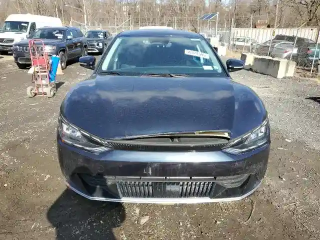 KNDC34LA7P5129768 2023 KIA EV6 LIGHT-4