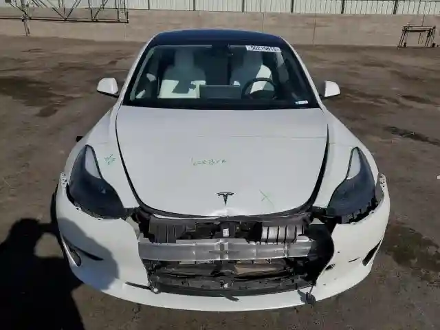 5YJ3E1EC3NF321725 2022 TESLA MODEL 3-4