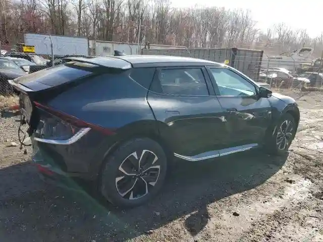 KNDC34LA7P5129768 2023 KIA EV6 LIGHT-2