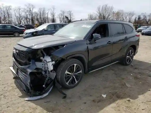 5TDLZRBH1NS187893 2022 TOYOTA HIGHLANDER-0