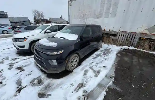 KNDJ23AU5M7148630 2021 KIA SOUL-1