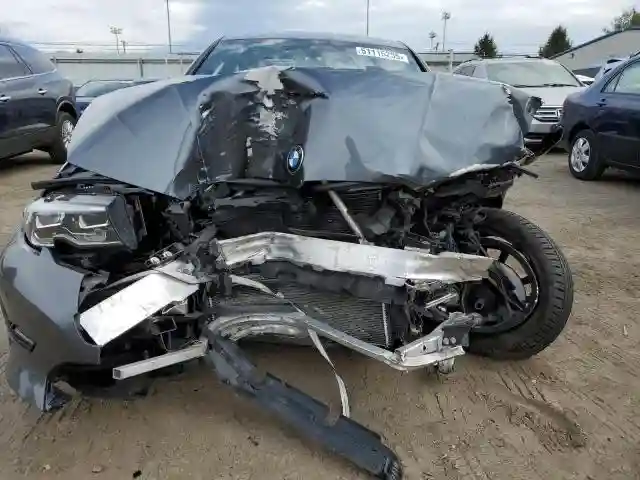 WBA5R7C58KAJ86411 2019 BMW 3 SERIES-4
