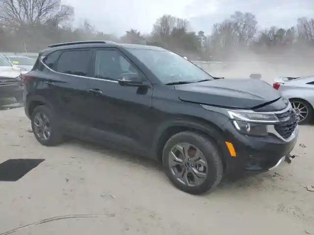 KNDEUCAA7R7569824 2024 KIA SELTOS-3