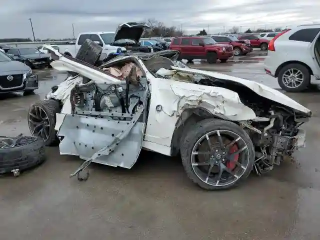 JN1AZ4EH0KM420727 2019 NISSAN 370Z-3