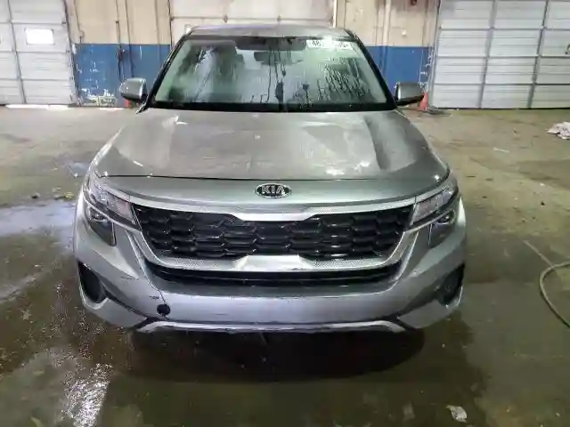 KNDEPCAA2M7180279 2021 KIA SELTOS-4