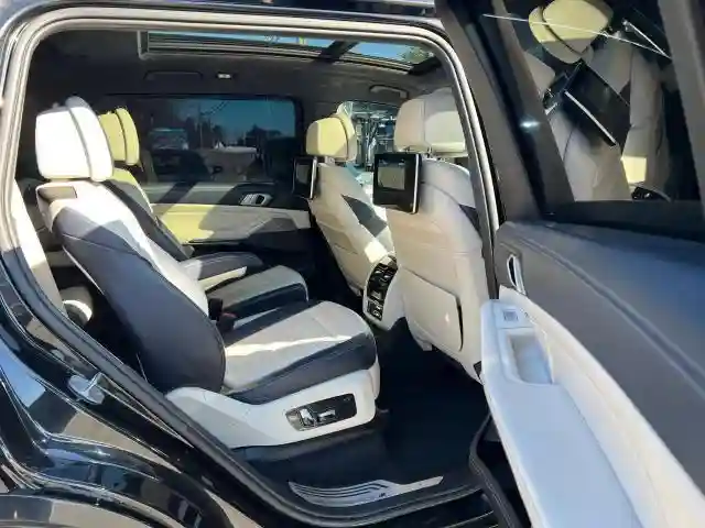 5UXCX4C53KLB39548 2019 BMW X7-5