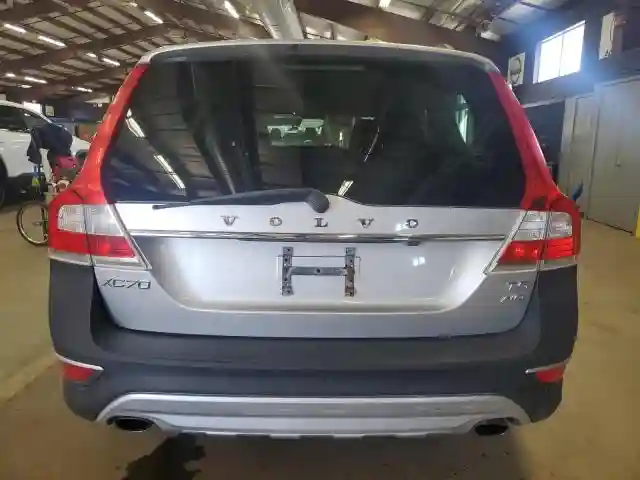 YV4612NK9G1268060 2016 VOLVO XC70-5