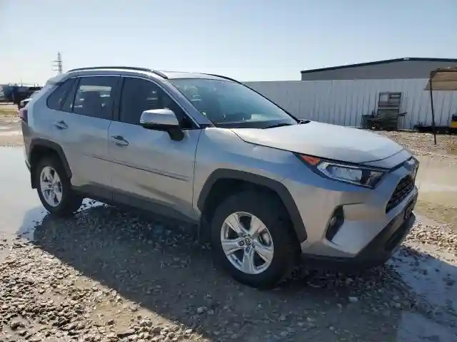 2T3W1RFV1MW167208 2021 TOYOTA RAV4-3