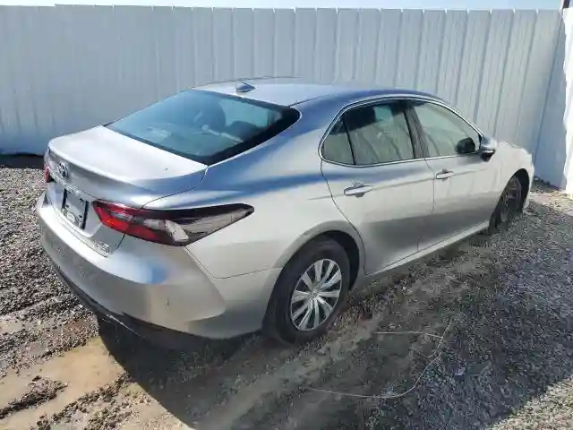 4T1C31AK1NU591283 2022 TOYOTA CAMRY-2