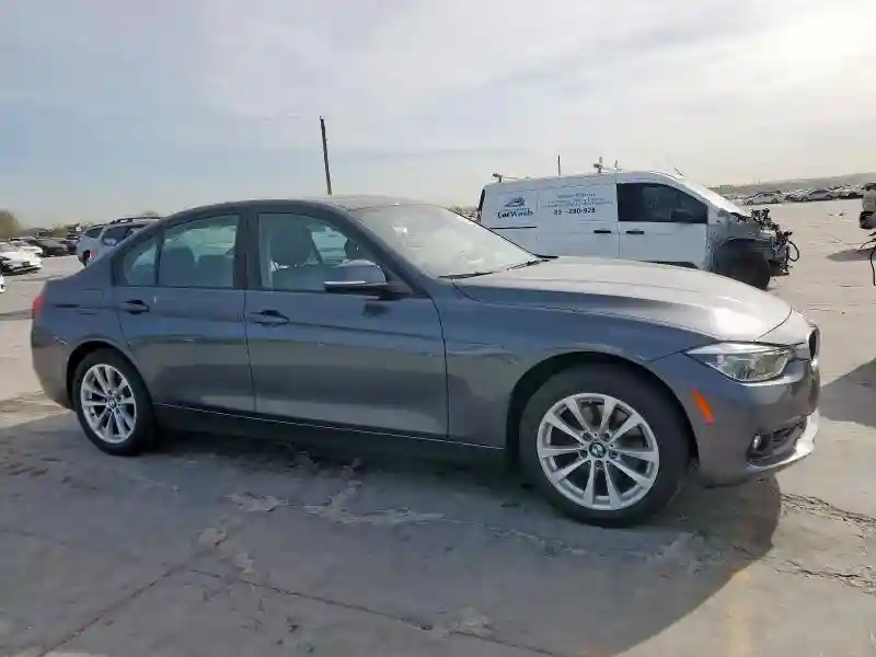 WBA8A9C55JAH14312 2018 BMW 3 SERIES-3