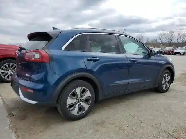 KNDCB3LC6J5151878 2018 KIA NIRO-2