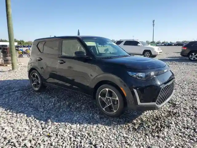 KNDJ33AU5P7838637 2023 KIA SOUL-3