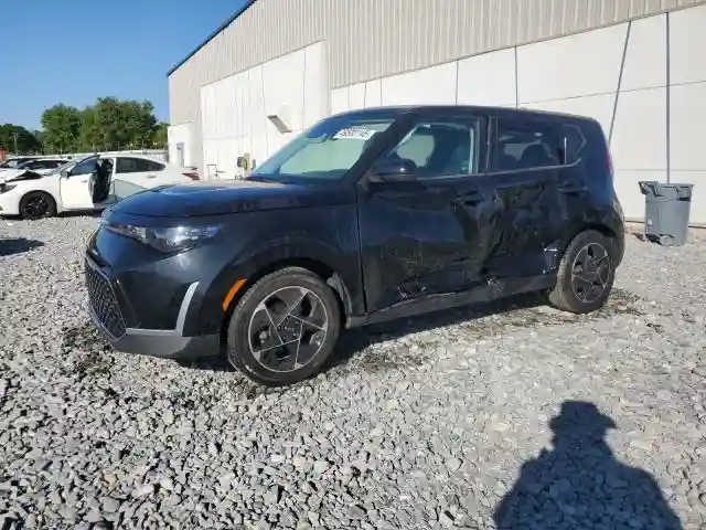 KNDJ33AU5P7838637 2023 KIA SOUL-0