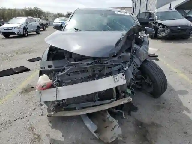NMTKHMBX2KR096795 2019 TOYOTA C-HR-4