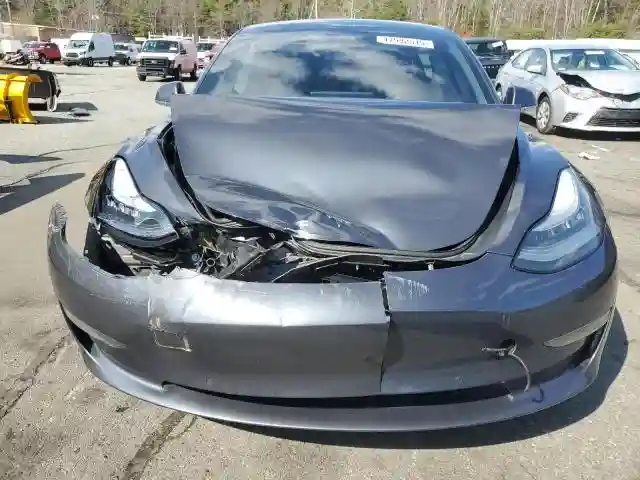 5YJ3E1EB5KF520780 2019 TESLA MODEL 3-4