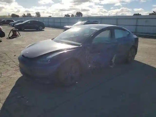 5YJ3E1EB1NF125564 2022 TESLA MODEL 3-0