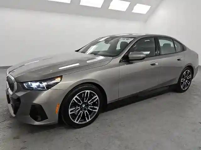 WBA43FJ0XRCS73661 2024 BMW 5 SERIES-0