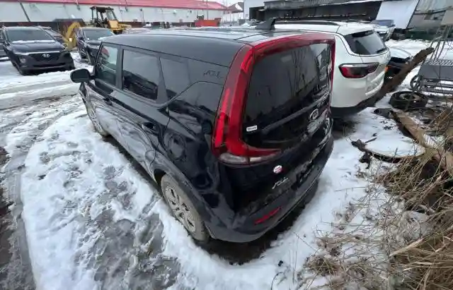 KNDJ23AU5M7148630 2021 KIA SOUL-2