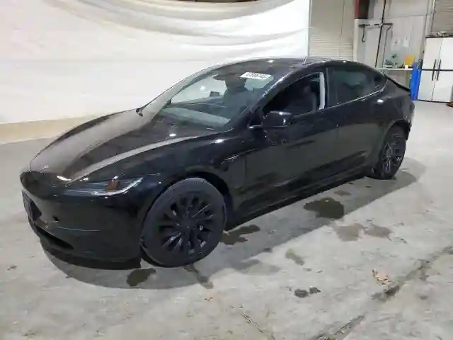 5YJ3E1EB8RF793027 2024 TESLA MODEL 3-0