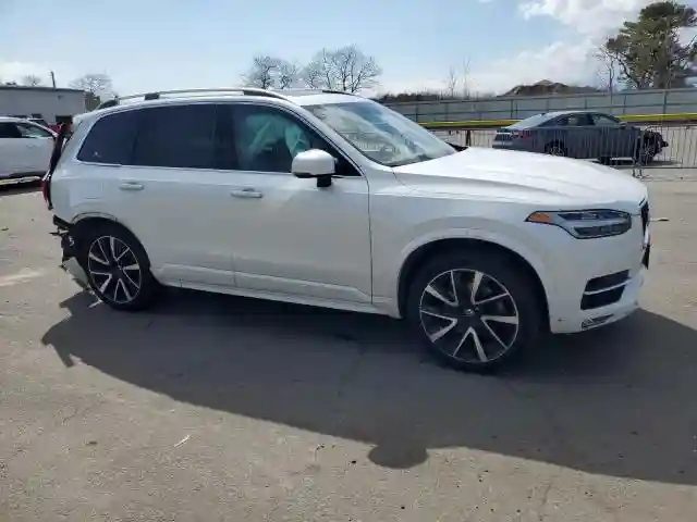 YV4102PK1K1452850 2019 VOLVO XC90-3
