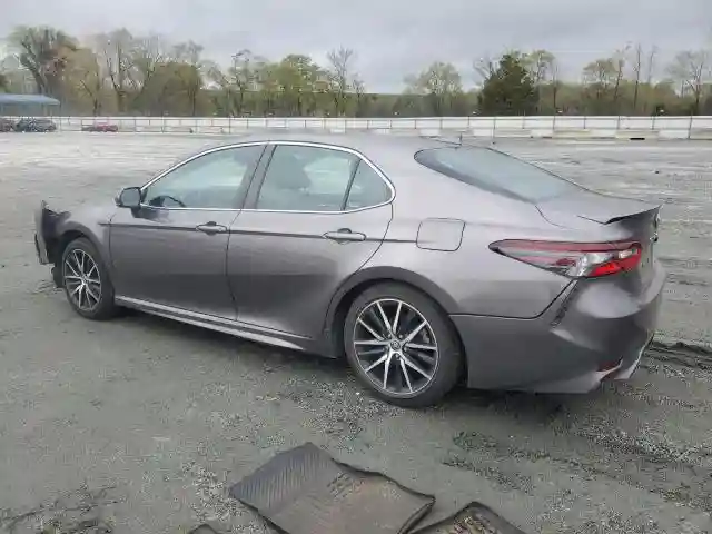 4T1G11AK3MU465772 2021 TOYOTA CAMRY-1