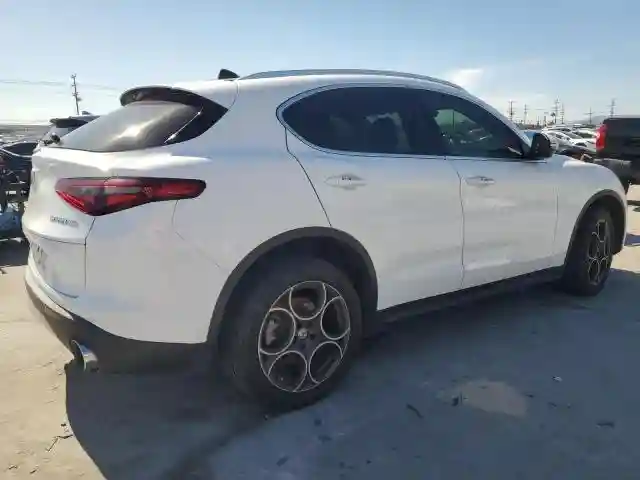 ZASFAKAN1J7B72213 2018 ALFA ROMEO STELVIO-2
