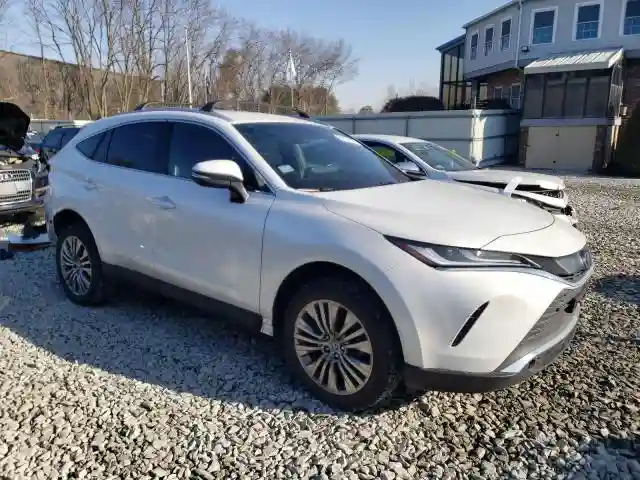 JTEAAAAH5PJ123580 2023 TOYOTA VENZA-3