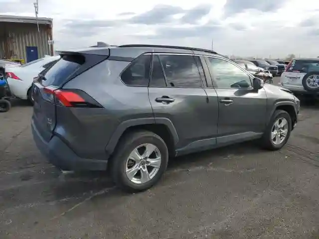 2T3P1RFV4MC226466 2021 TOYOTA RAV4-2