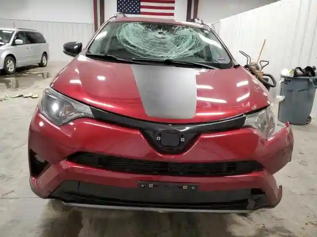 2T3RFREV1JW796091 2018 TOYOTA RAV4-4