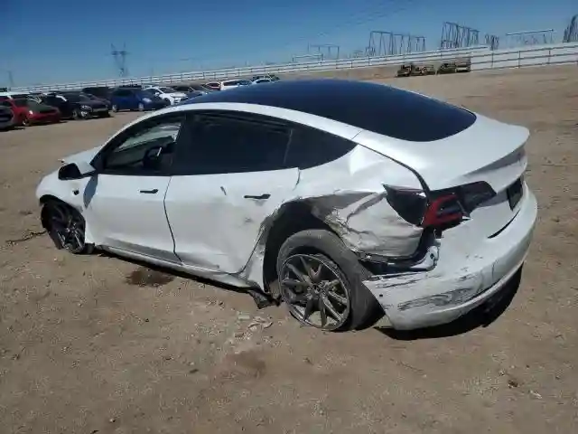 5YJ3E1EBXNF328856 2022 TESLA MODEL 3-1