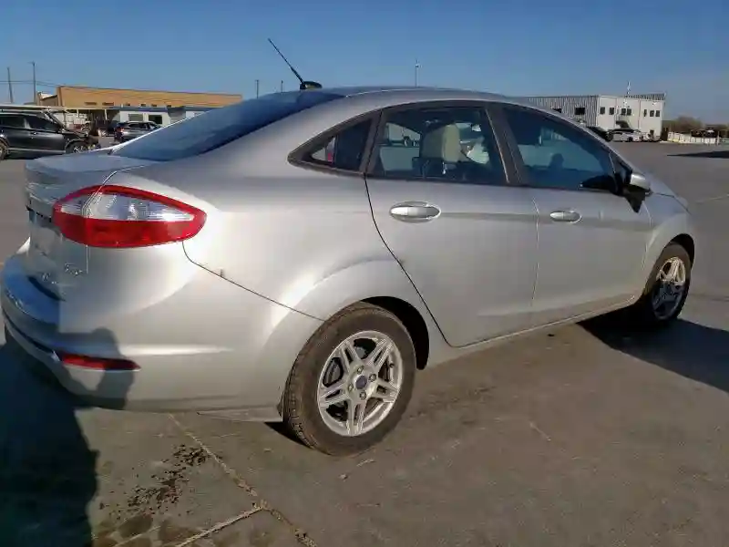 3FADP4BJXJM106518 2018 FORD FIESTA-2