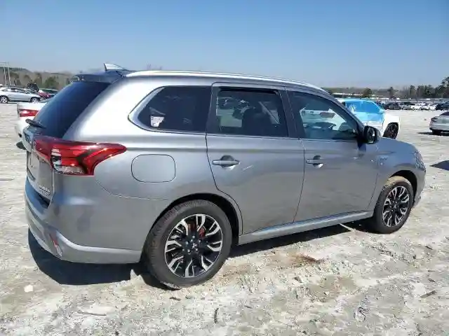 JA4J24A5XJZ071892 2018 MITSUBISHI OUTLANDER-2