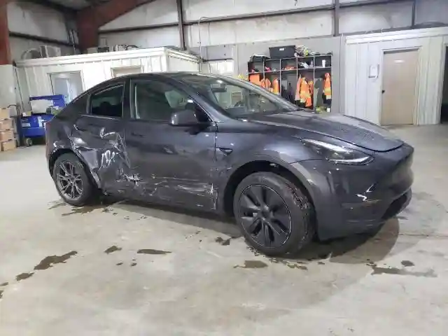 7SAYGDED1RA307161 2024 TESLA MODEL Y-3